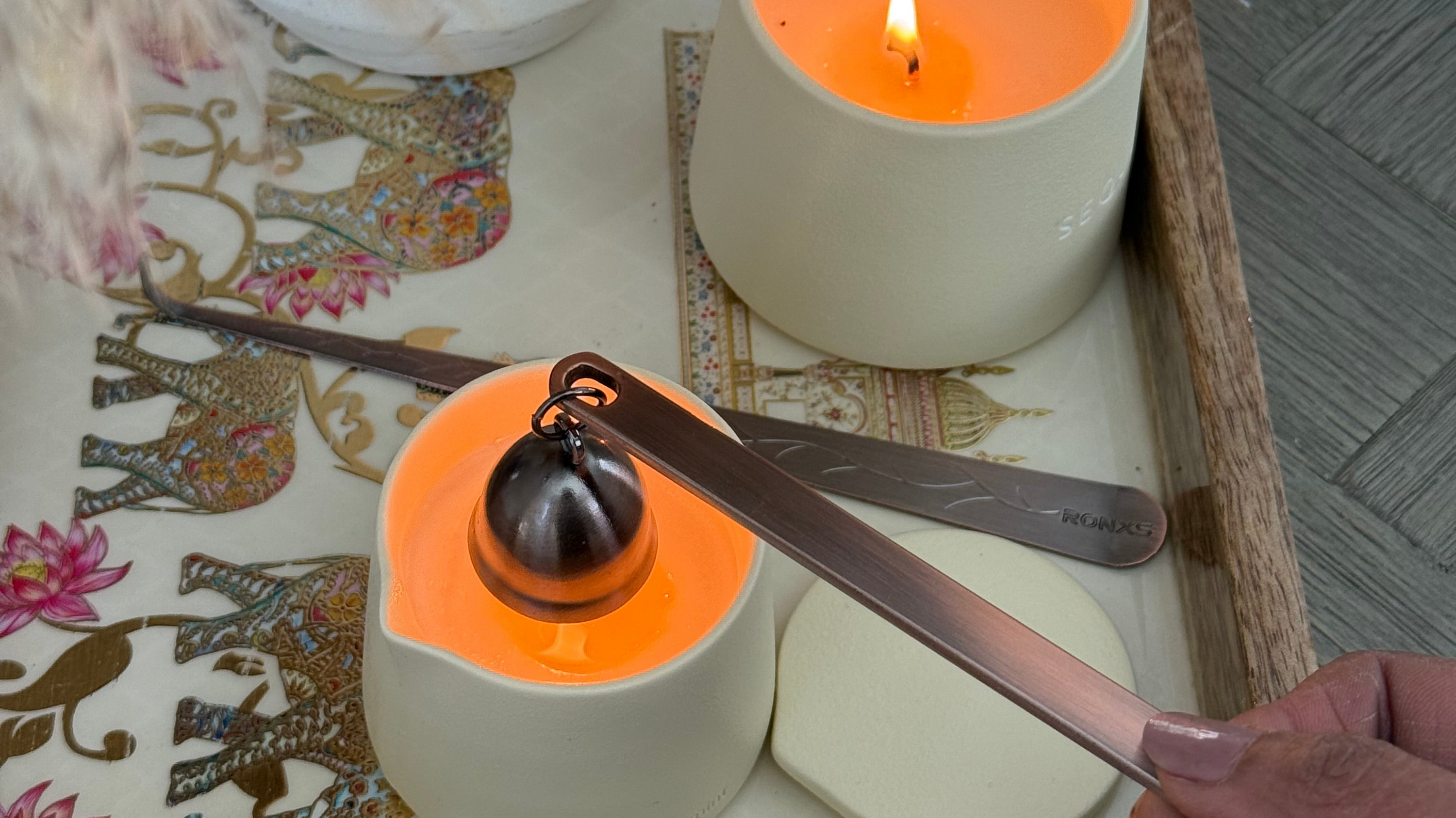 How to use your Massage Candle